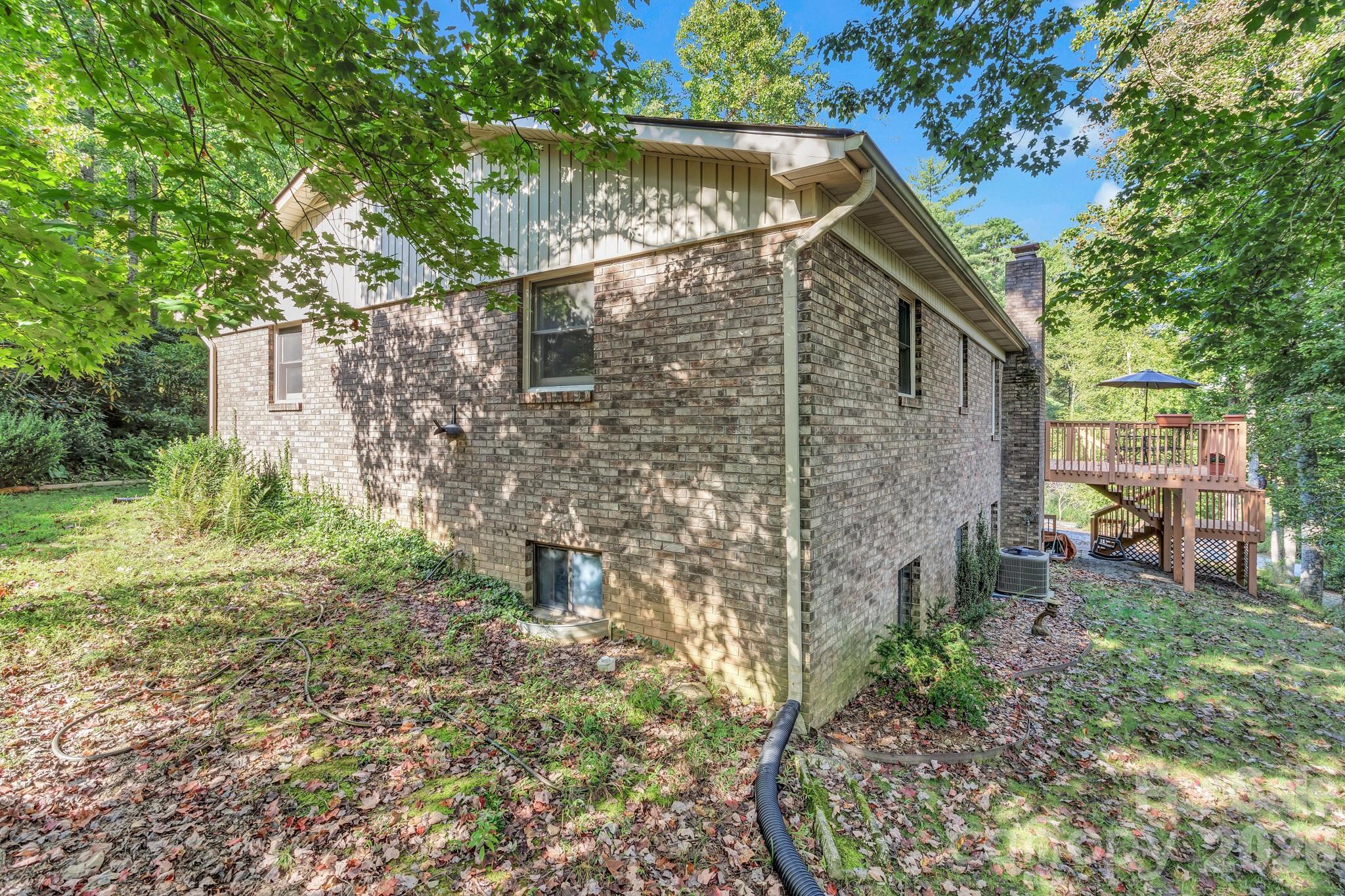 238 Park Lane Hendersonville NC 28791