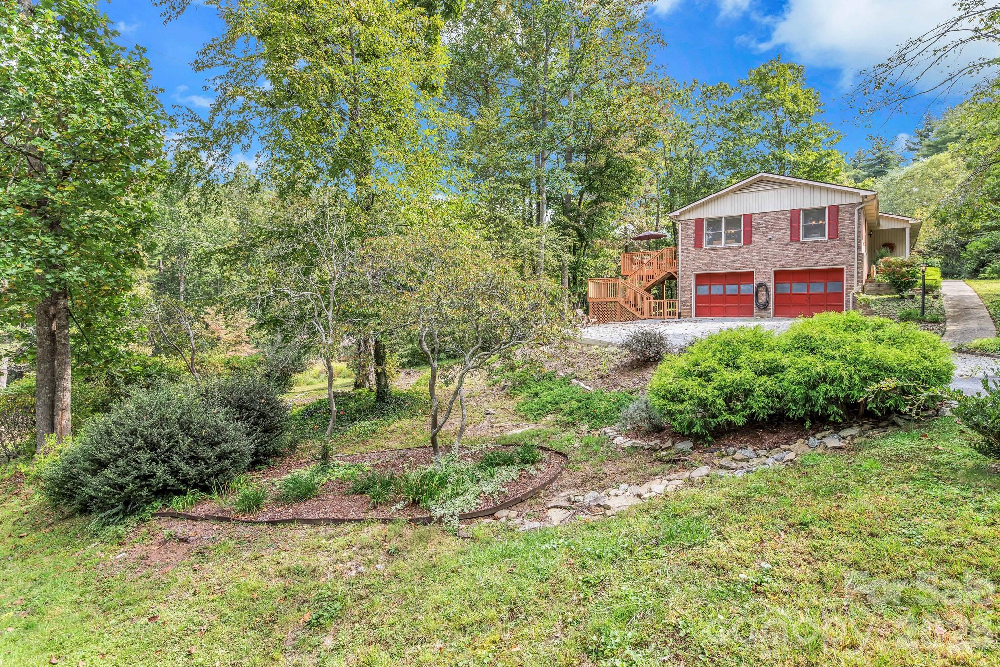 238 Park Lane Hendersonville NC 28791