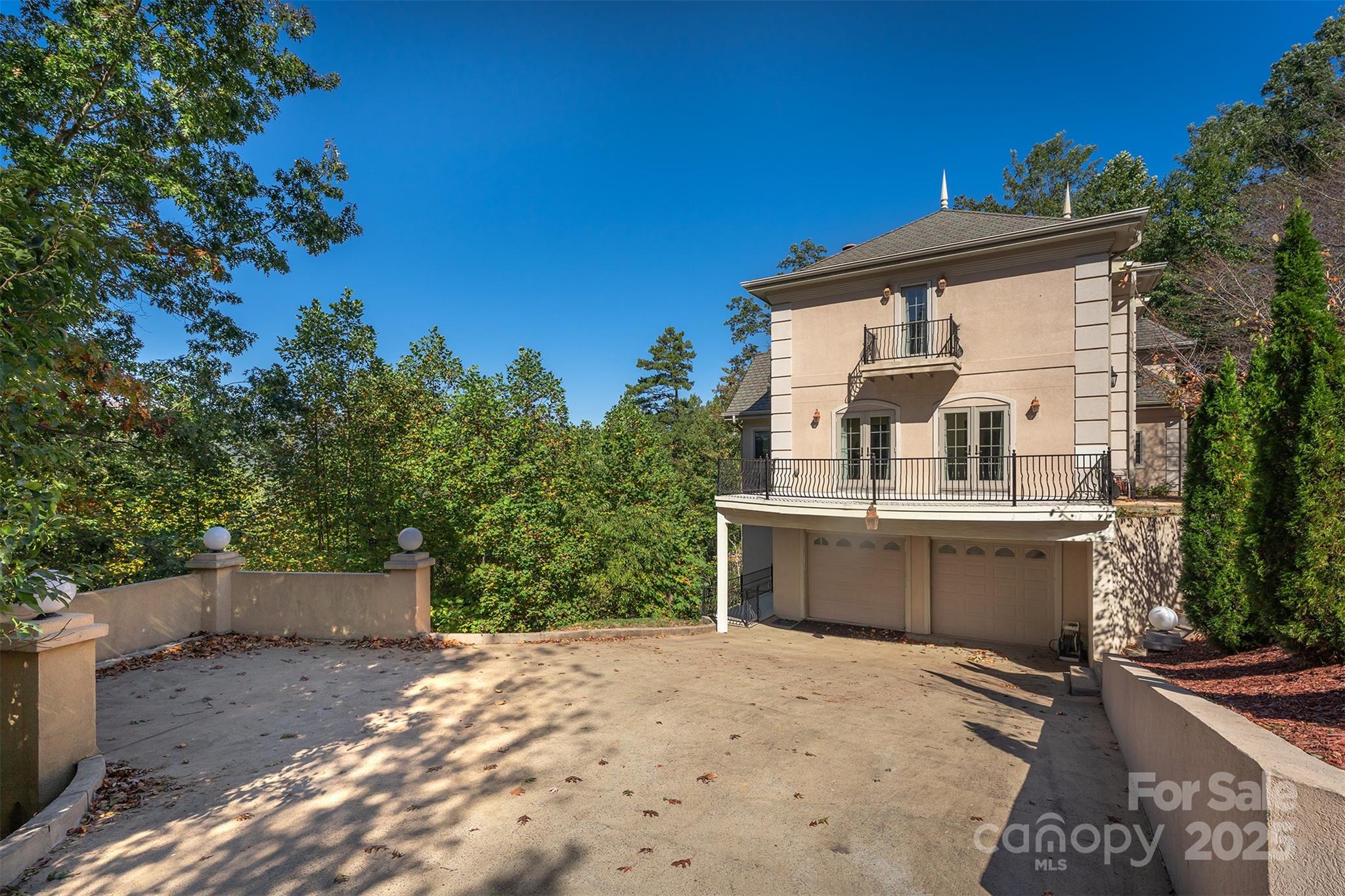 345 Hawks Nest Trail Lake Lure NC 28746
