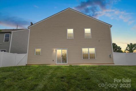 2515 Walnut Forest Drive Charlotte NC 28216
