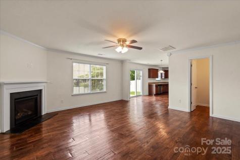 2515 Walnut Forest Drive Charlotte NC 28216