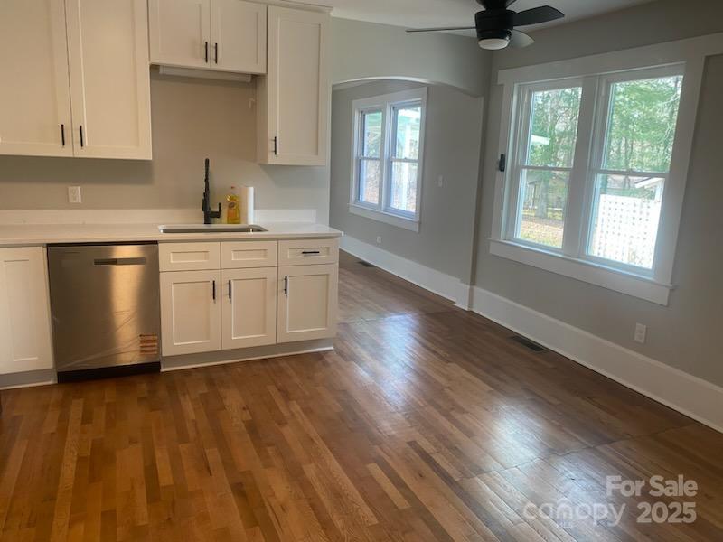 107 Lr Smith Avenue Hendersonville NC 28791