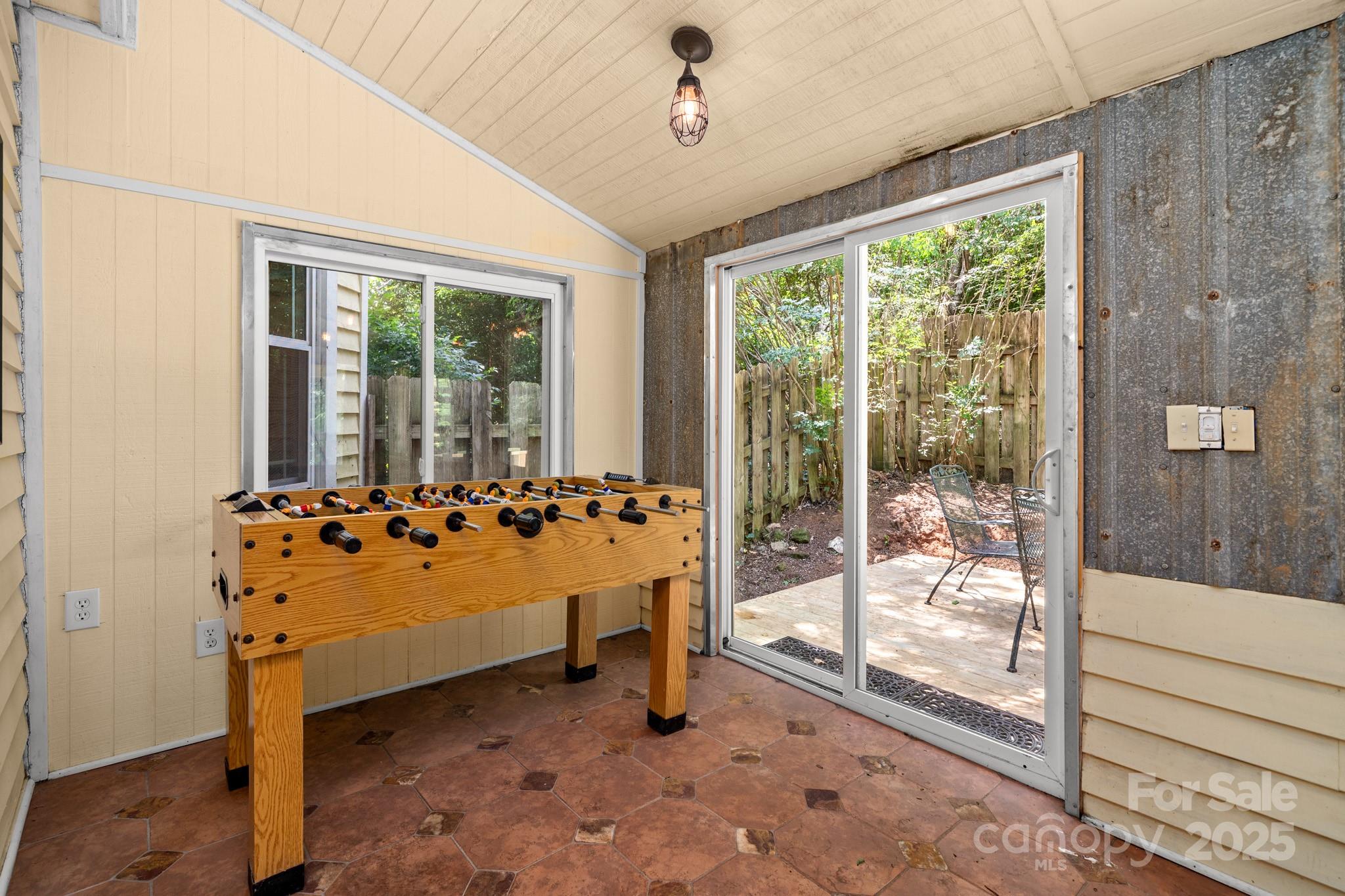 334 Greenville Street Saluda NC 28773