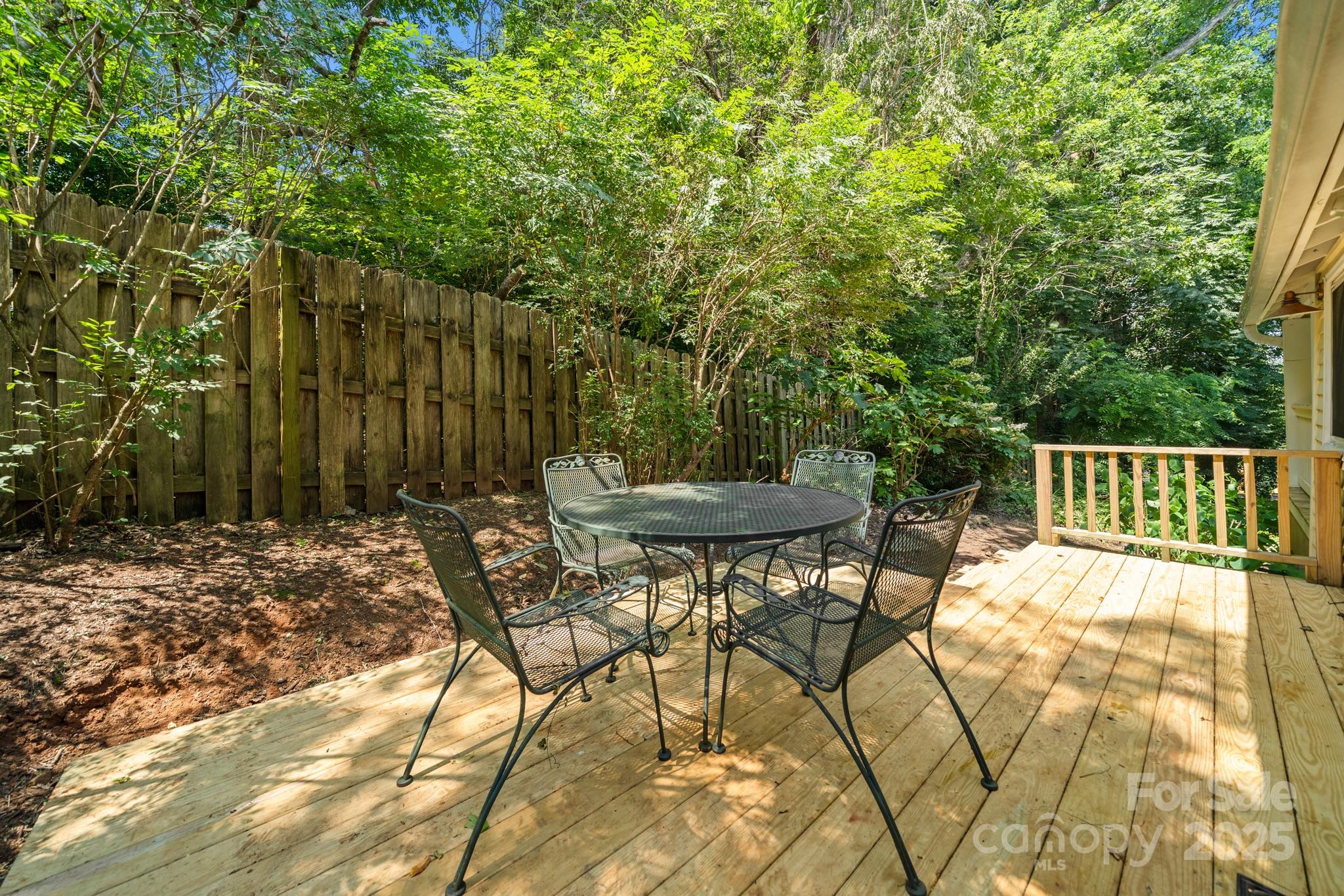 334 Greenville Street Saluda NC 28773