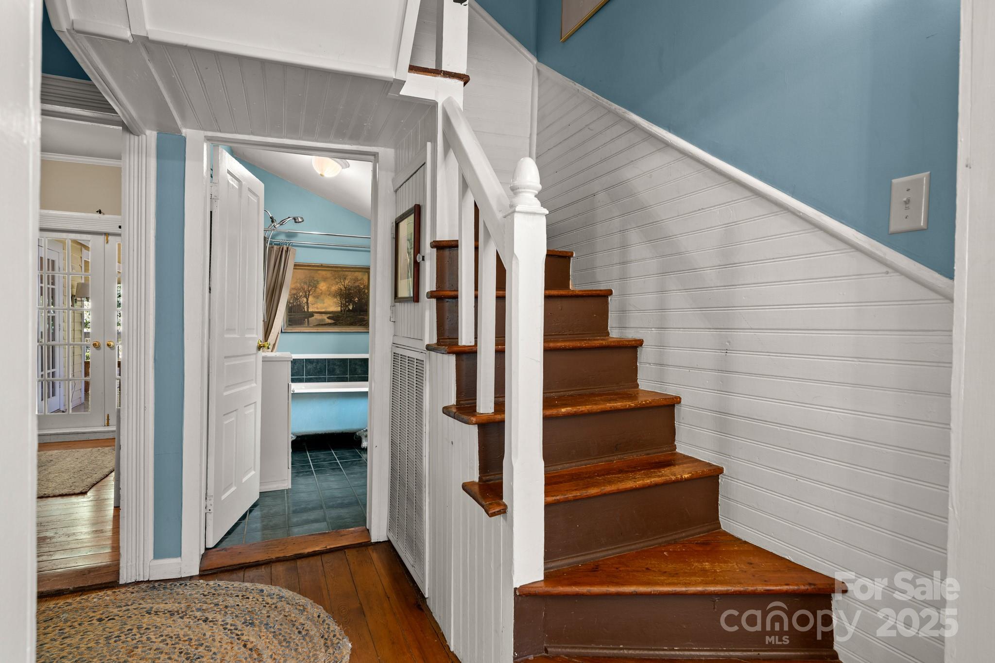 334 Greenville Street Saluda NC 28773