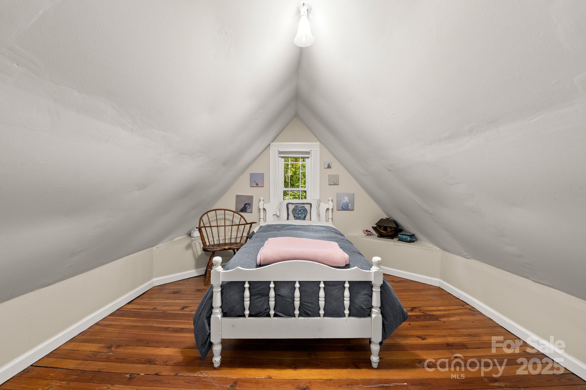 334 Greenville Street Saluda NC 28773