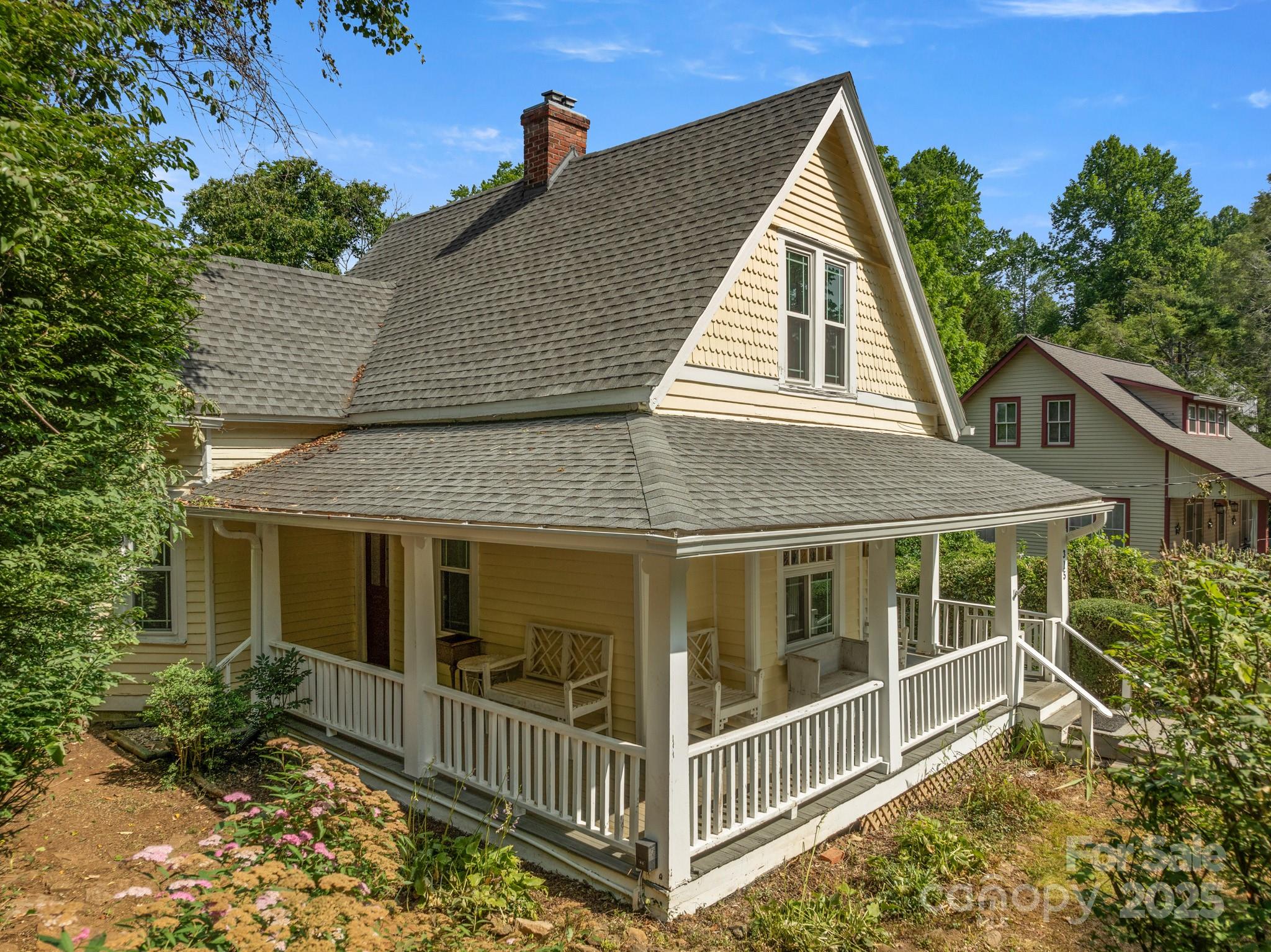 334 Greenville Street Saluda NC 28773