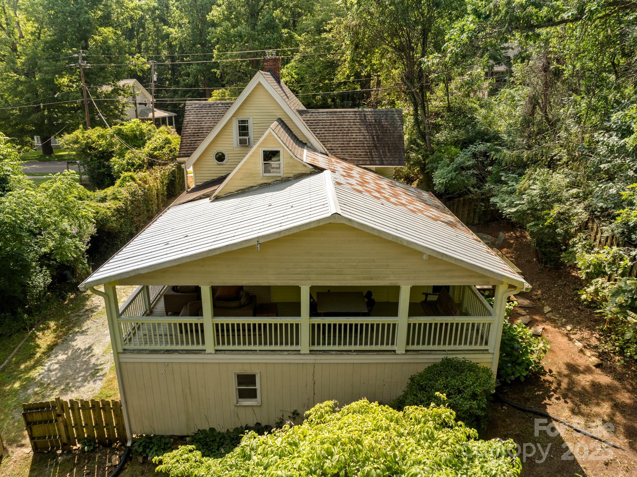 334 Greenville Street Saluda NC 28773