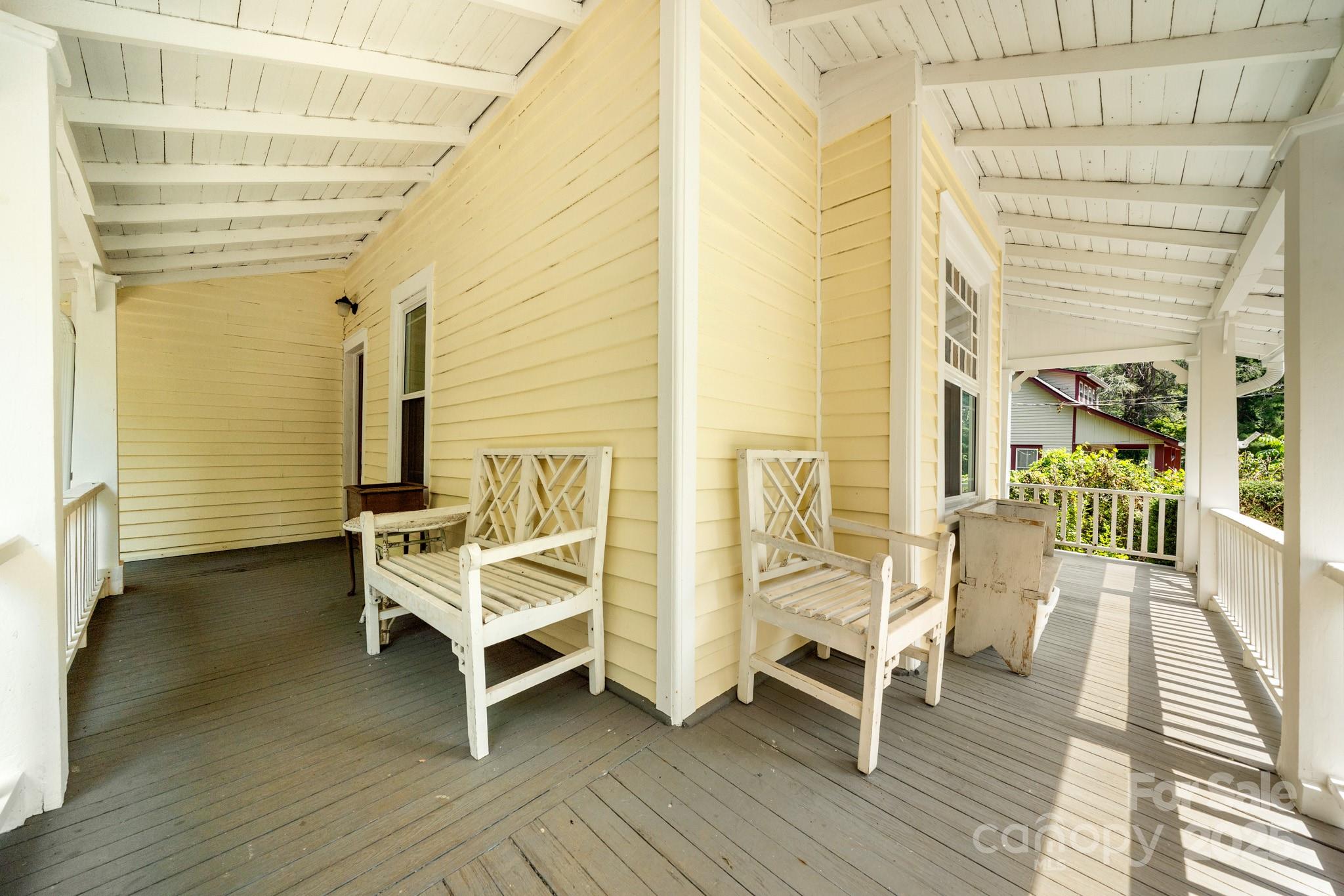 334 Greenville Street Saluda NC 28773