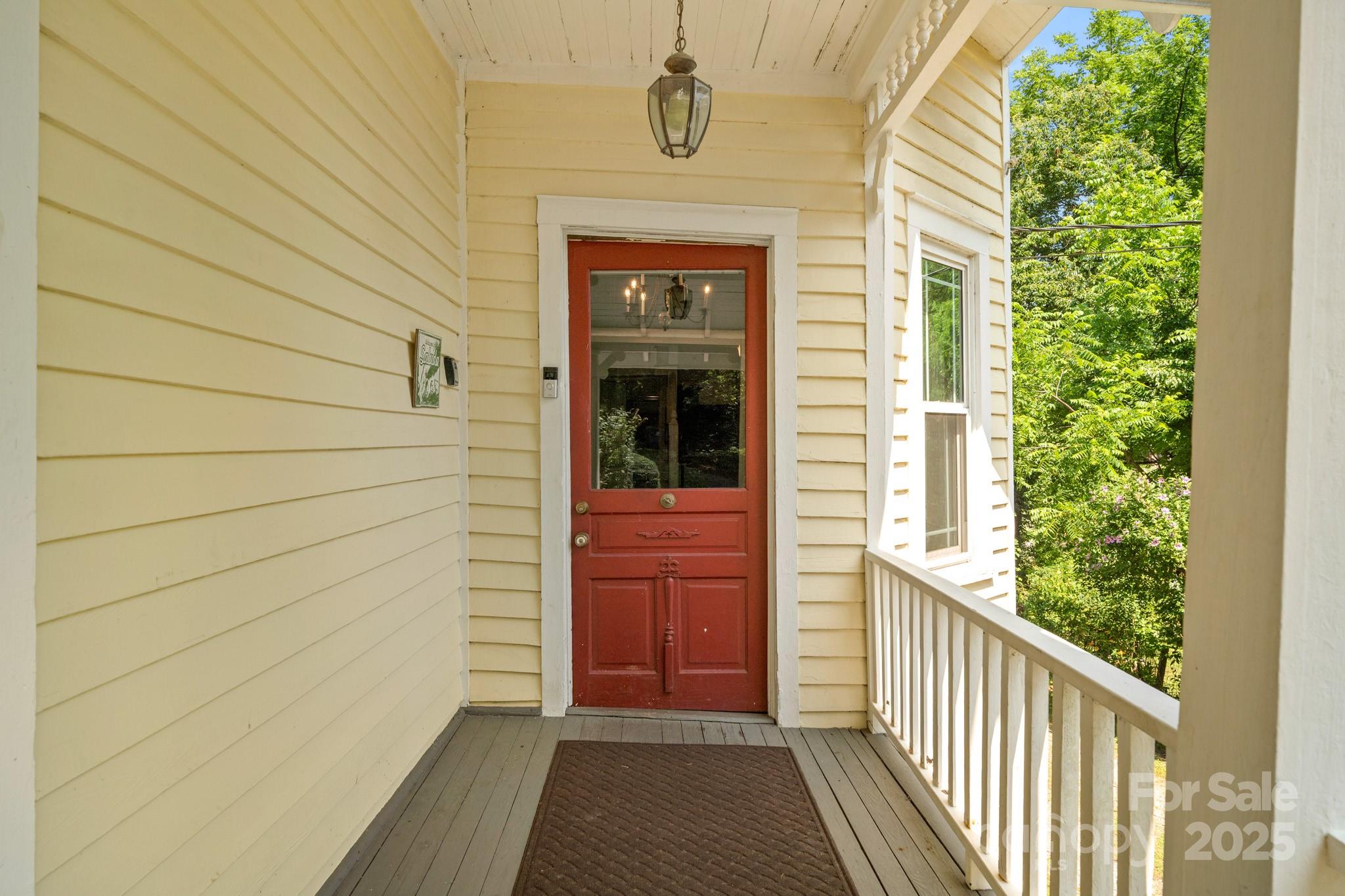 334 Greenville Street Saluda NC 28773