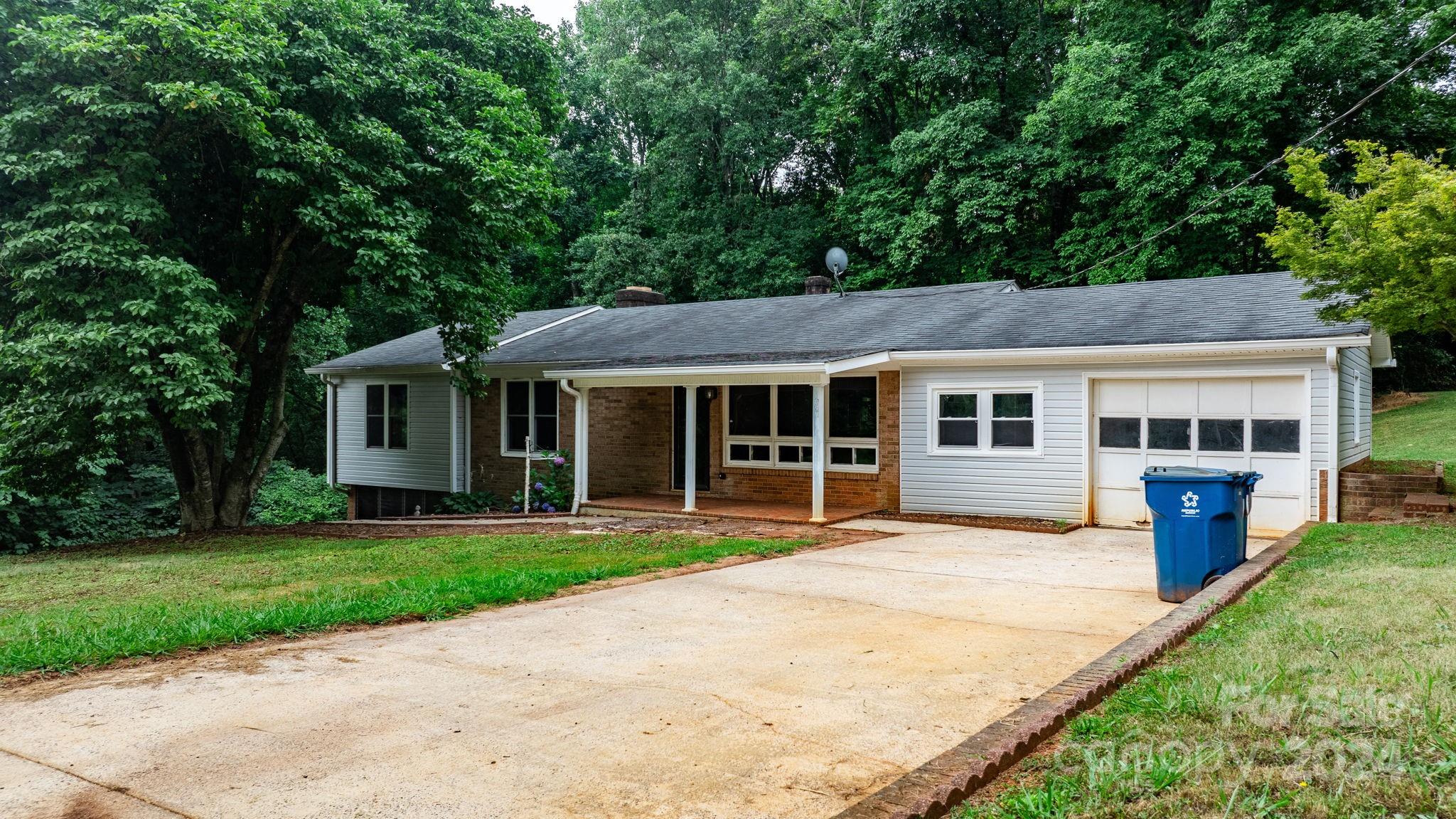 1099 Mini Drive Conover NC 28613