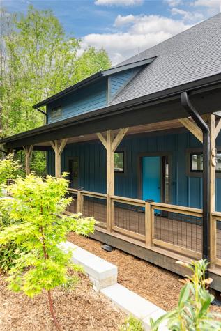 19 Ginger Spice Trail Weaverville NC 28787