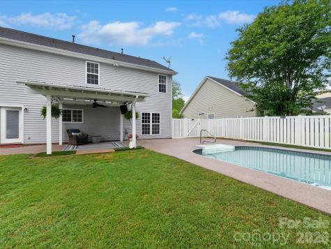 3416 Fairfax Woods Drive Matthews NC 28105