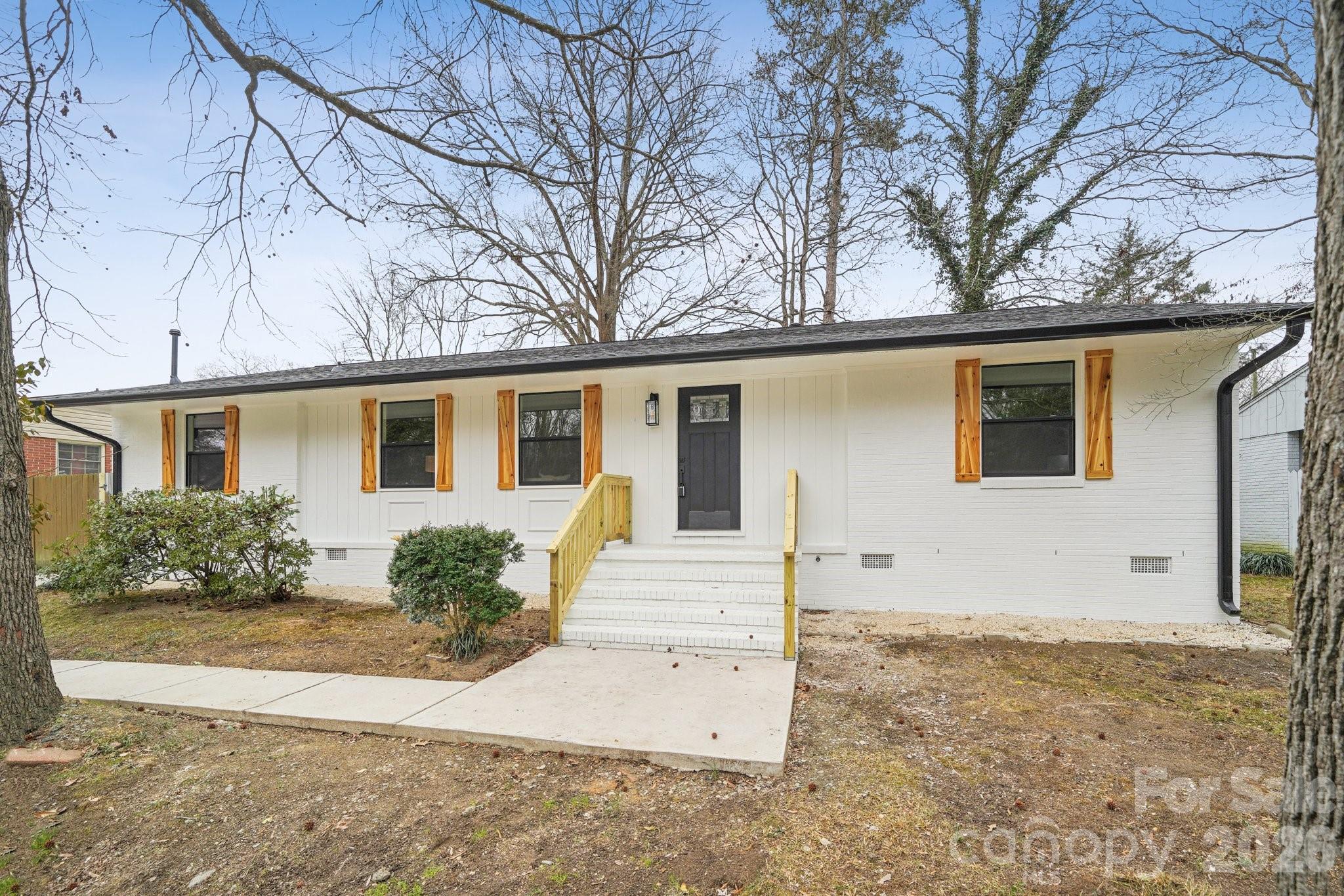 3900 Foxford Place Charlotte NC 28215
