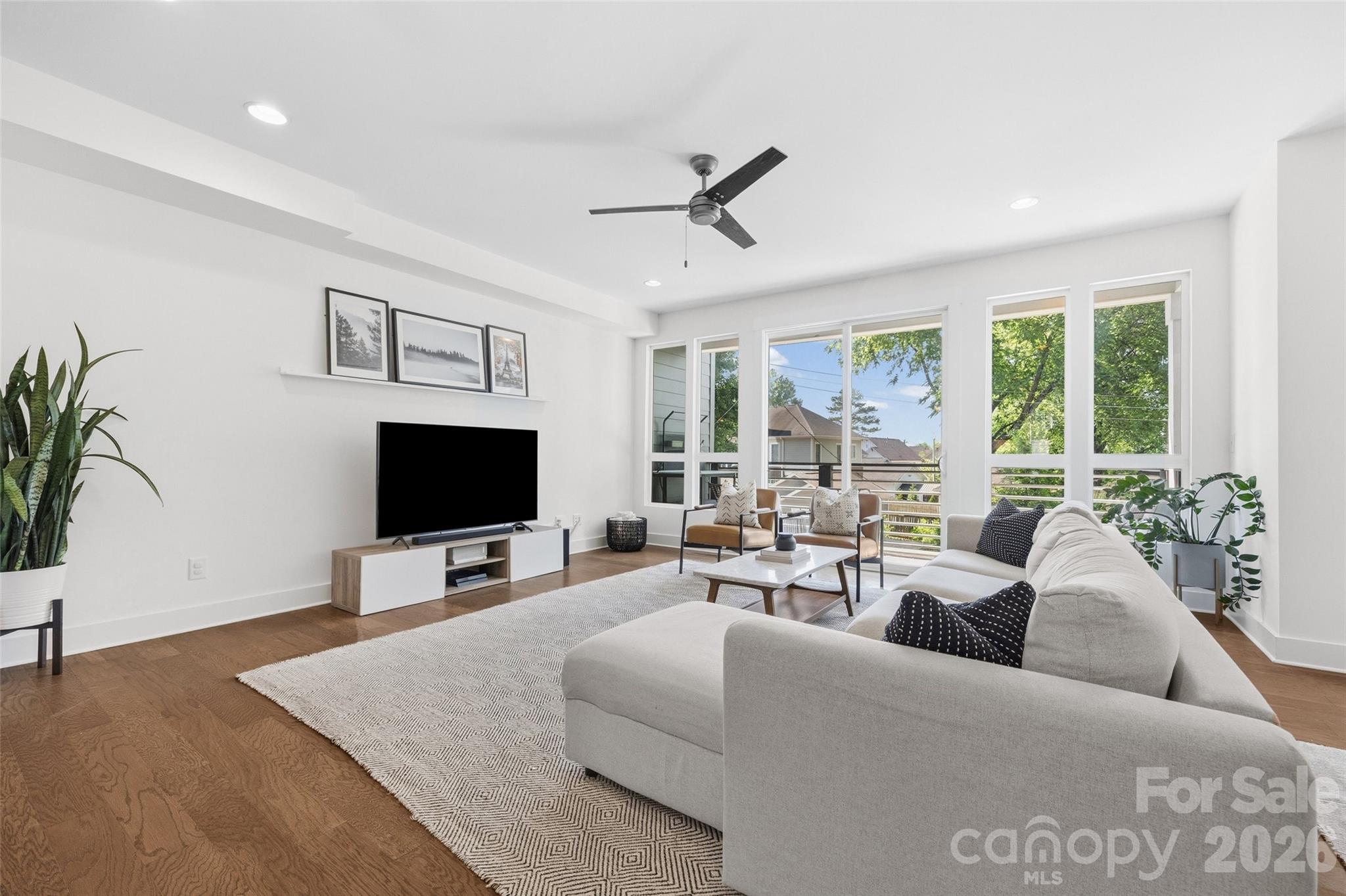1633 Duckworth Avenue Charlotte NC 28208