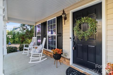 447 Leaf Arbor Court Lake Wylie SC 29710