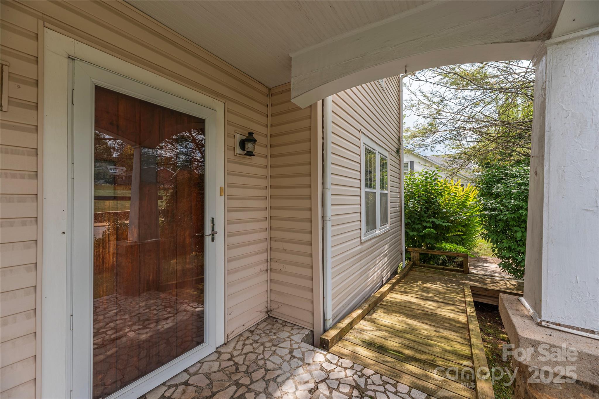 589 Pisgah Drive Canton NC 28716