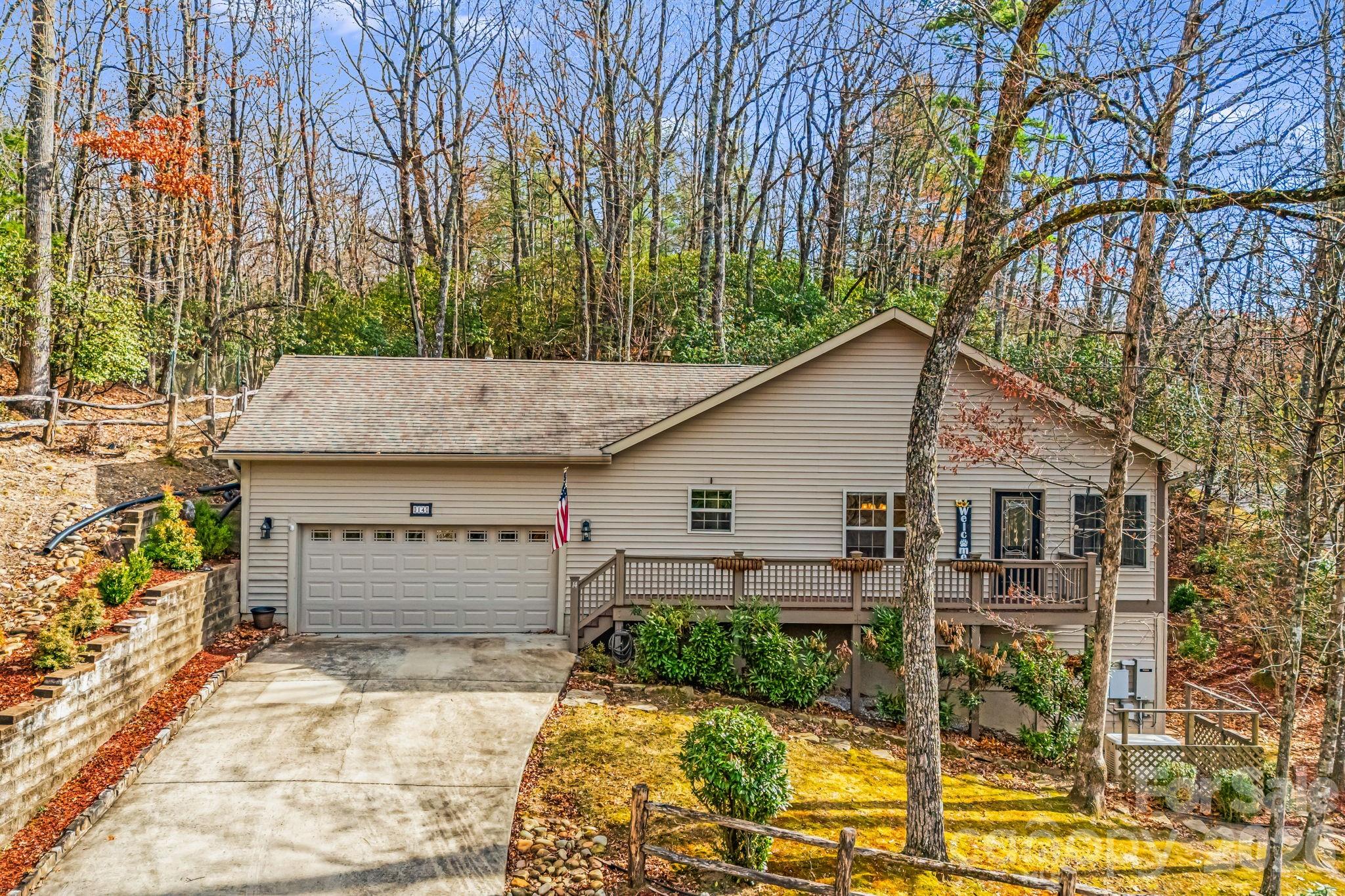 14 Isuhdavga Court Brevard NC 28712