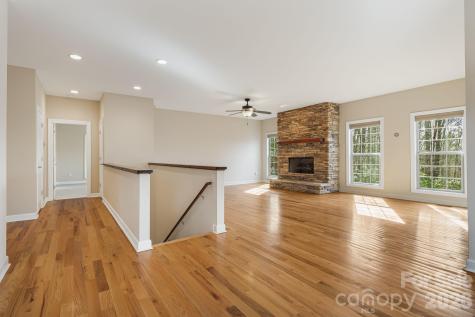 14 Isuhdavga Court Brevard NC 28712