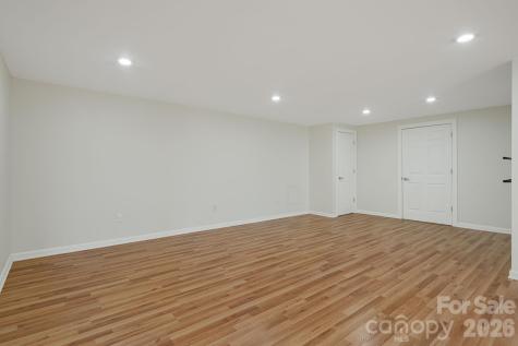 14 Isuhdavga Court Brevard NC 28712