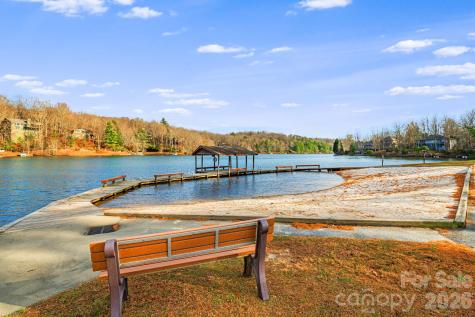 14 Isuhdavga Court Brevard NC 28712