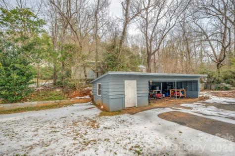 1685 Lynn Road Columbus NC 28722