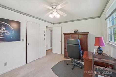 25 Hazel Court Brevard NC 28712