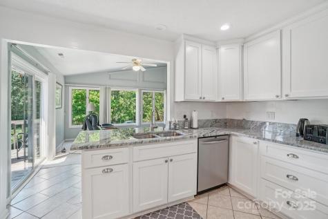 25 Hazel Court Brevard NC 28712