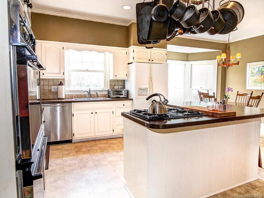 2719 Meade Court Charlotte NC 28211