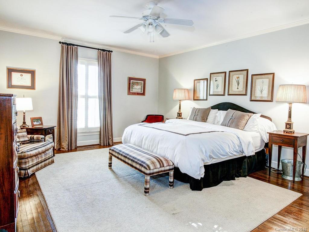 2719 Meade Court Charlotte NC 28211