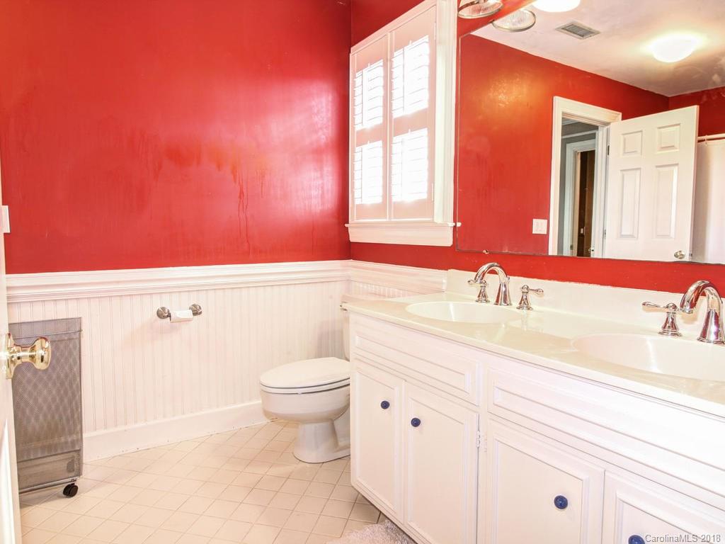 2719 Meade Court Charlotte NC 28211