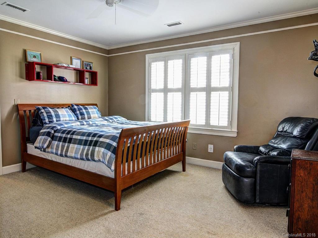 2719 Meade Court Charlotte NC 28211