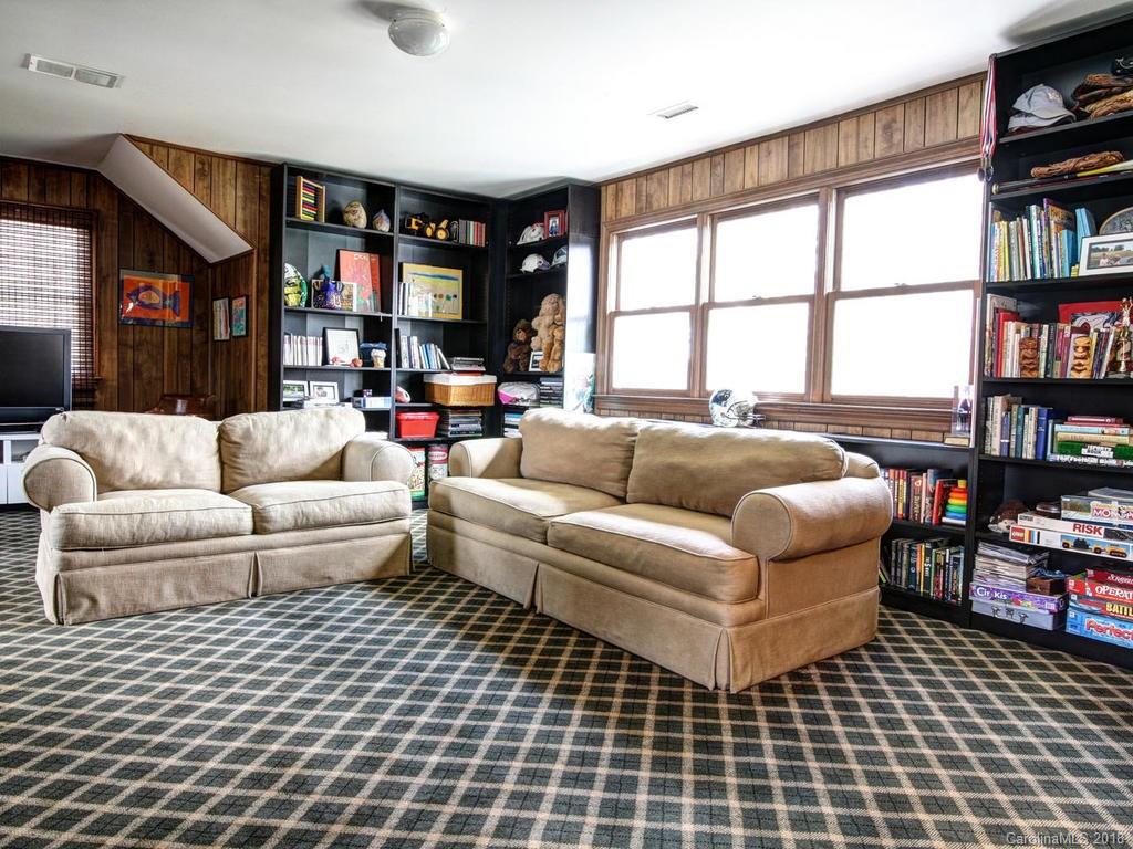 2719 Meade Court Charlotte NC 28211
