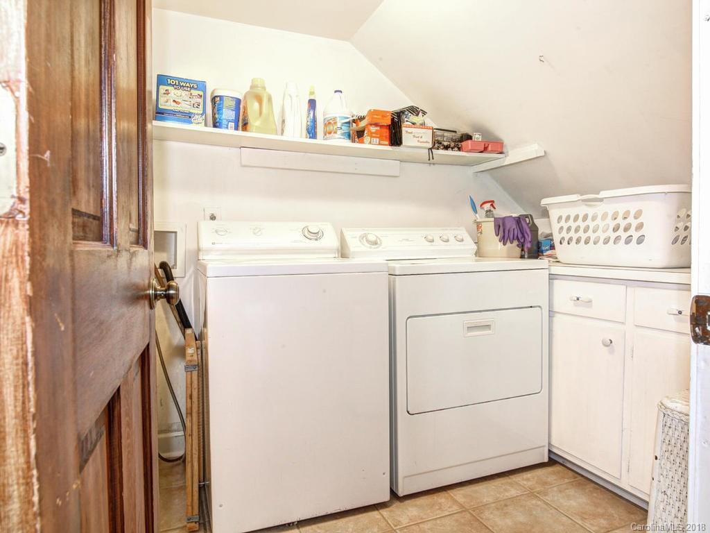 2719 Meade Court Charlotte NC 28211