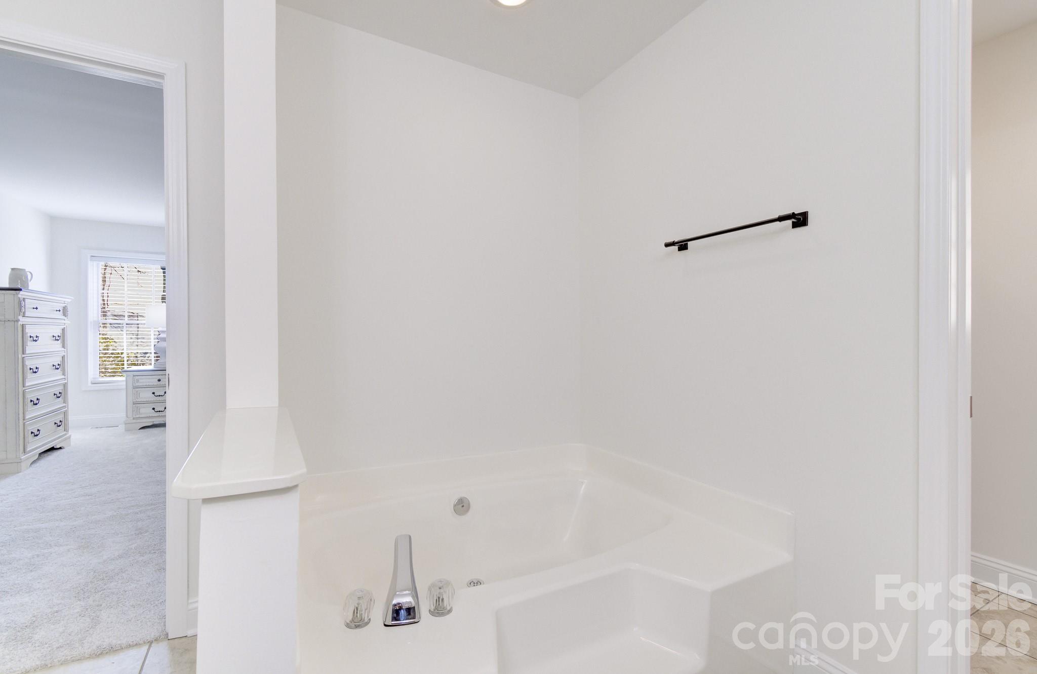 122 Loggers Run Hendersonville NC 28739
