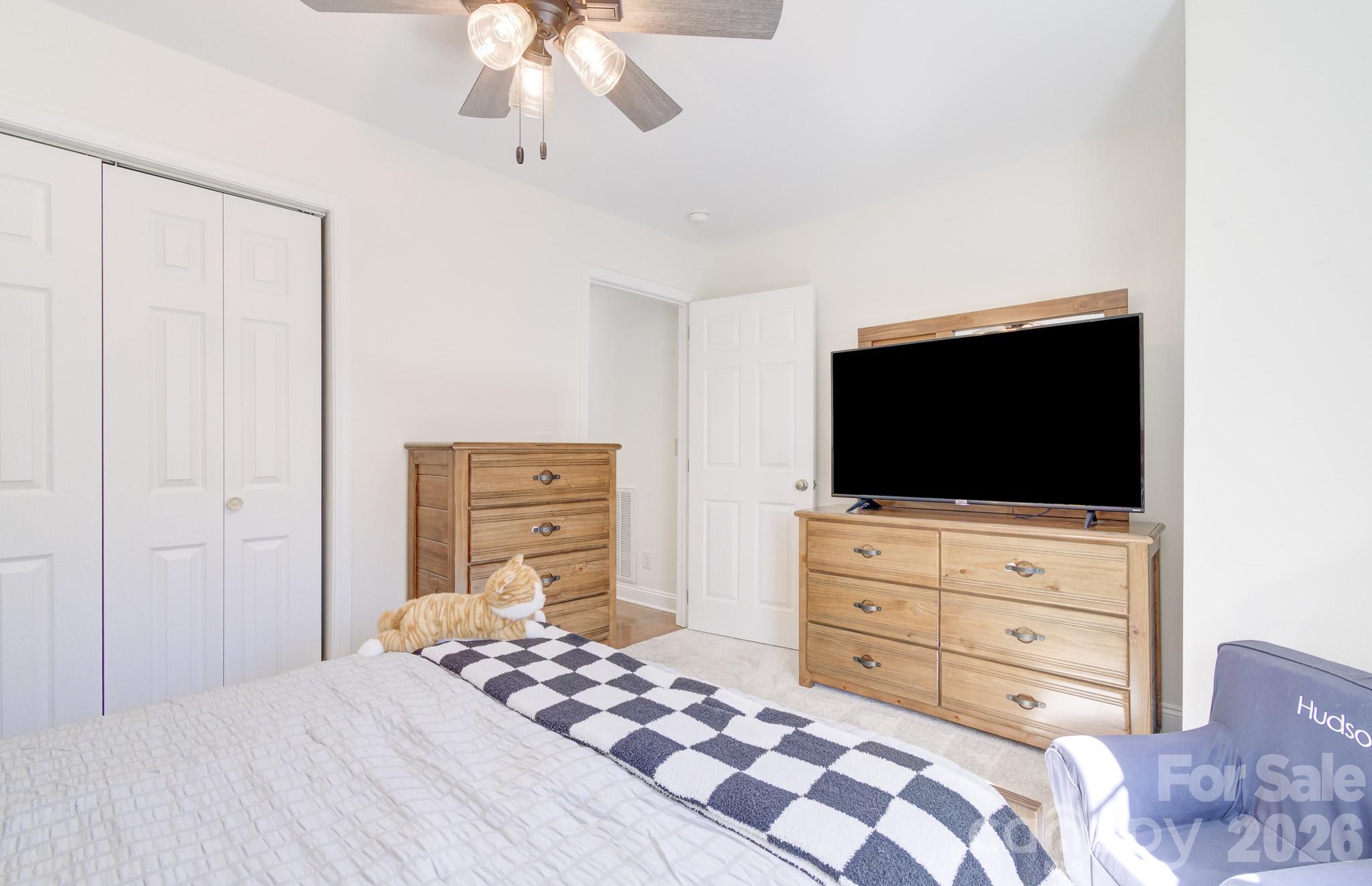 122 Loggers Run Hendersonville NC 28739