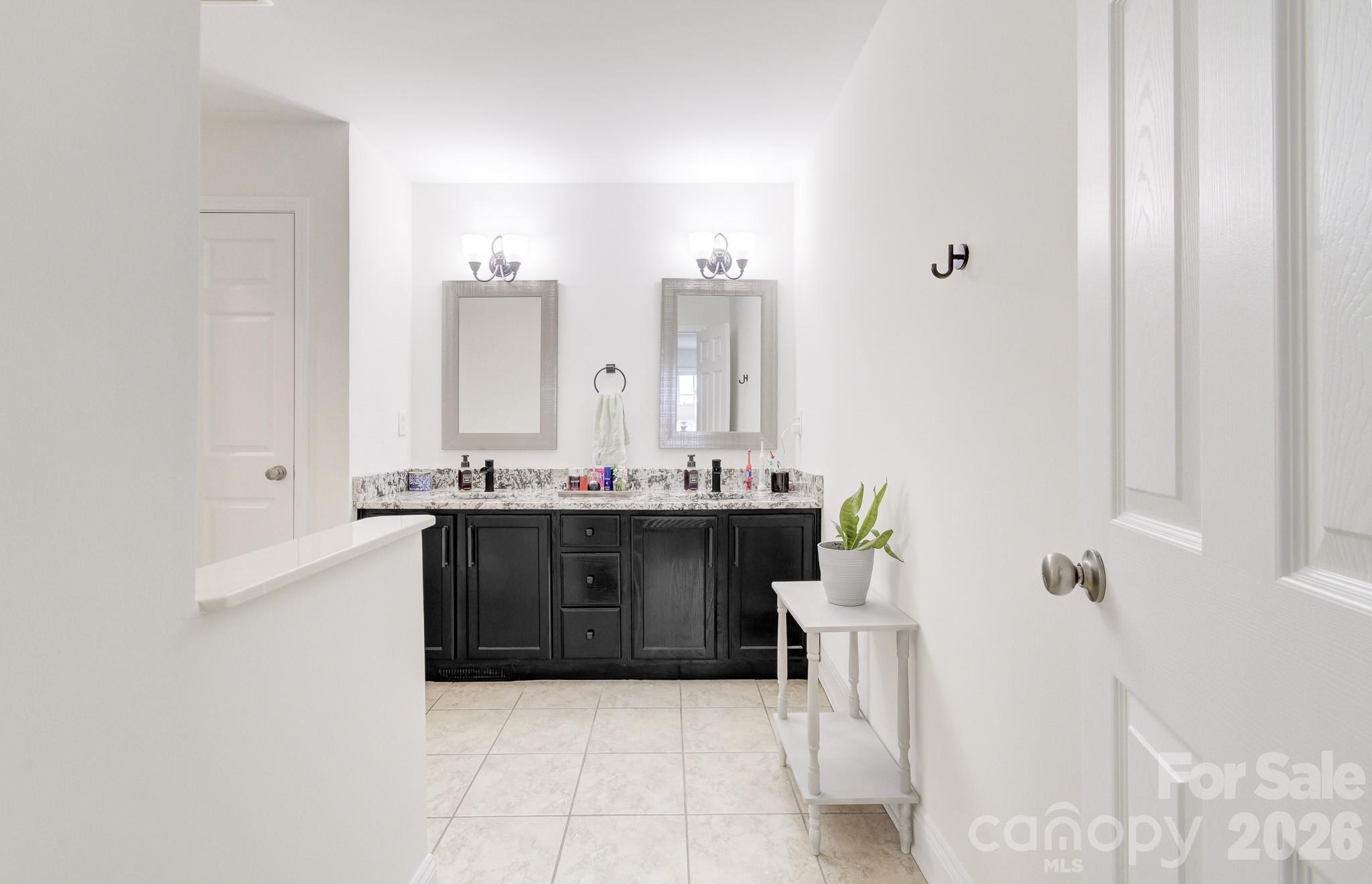 122 Loggers Run Hendersonville NC 28739