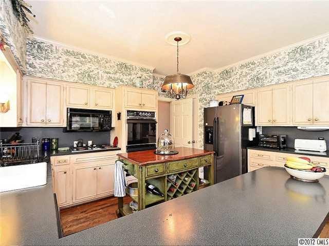 1300 Chadsford Place Charlotte NC 28211