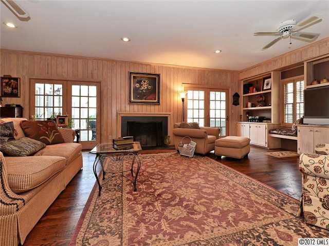 1300 Chadsford Place Charlotte NC 28211