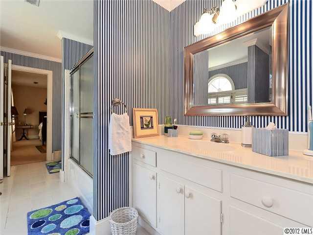 1300 Chadsford Place Charlotte NC 28211