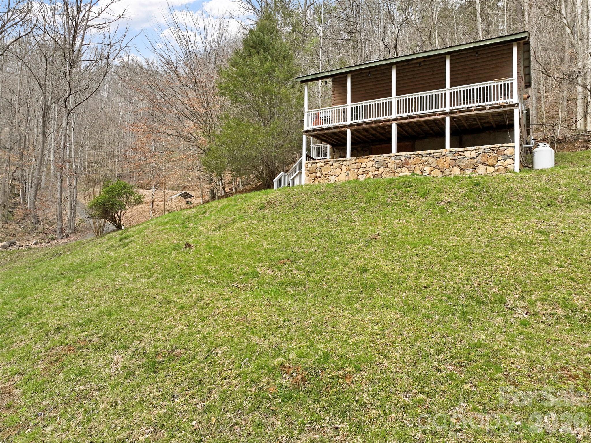 2701 Roses Branch Road Bakersville NC 28705