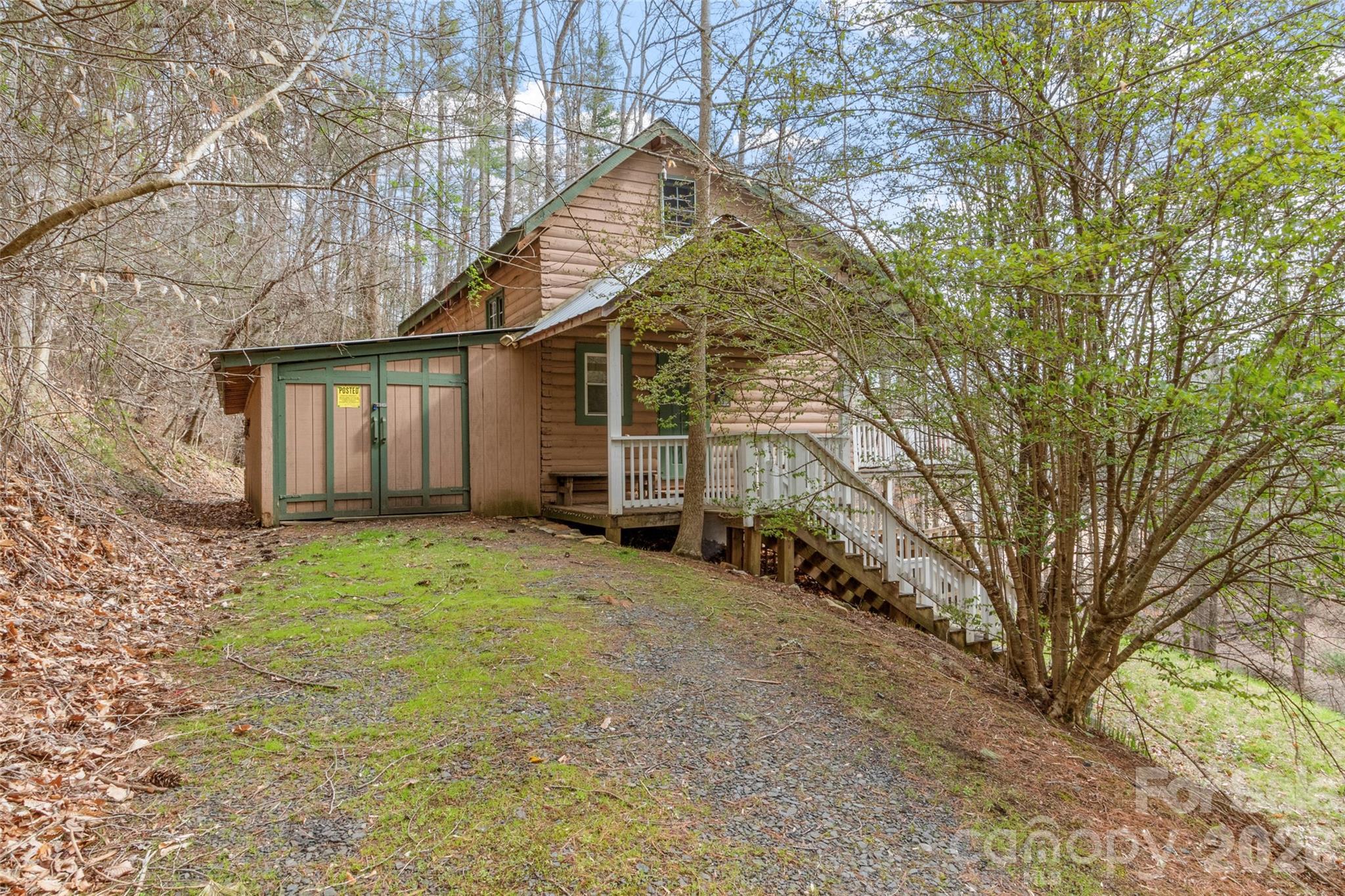 2701 Roses Branch Road Bakersville NC 28705