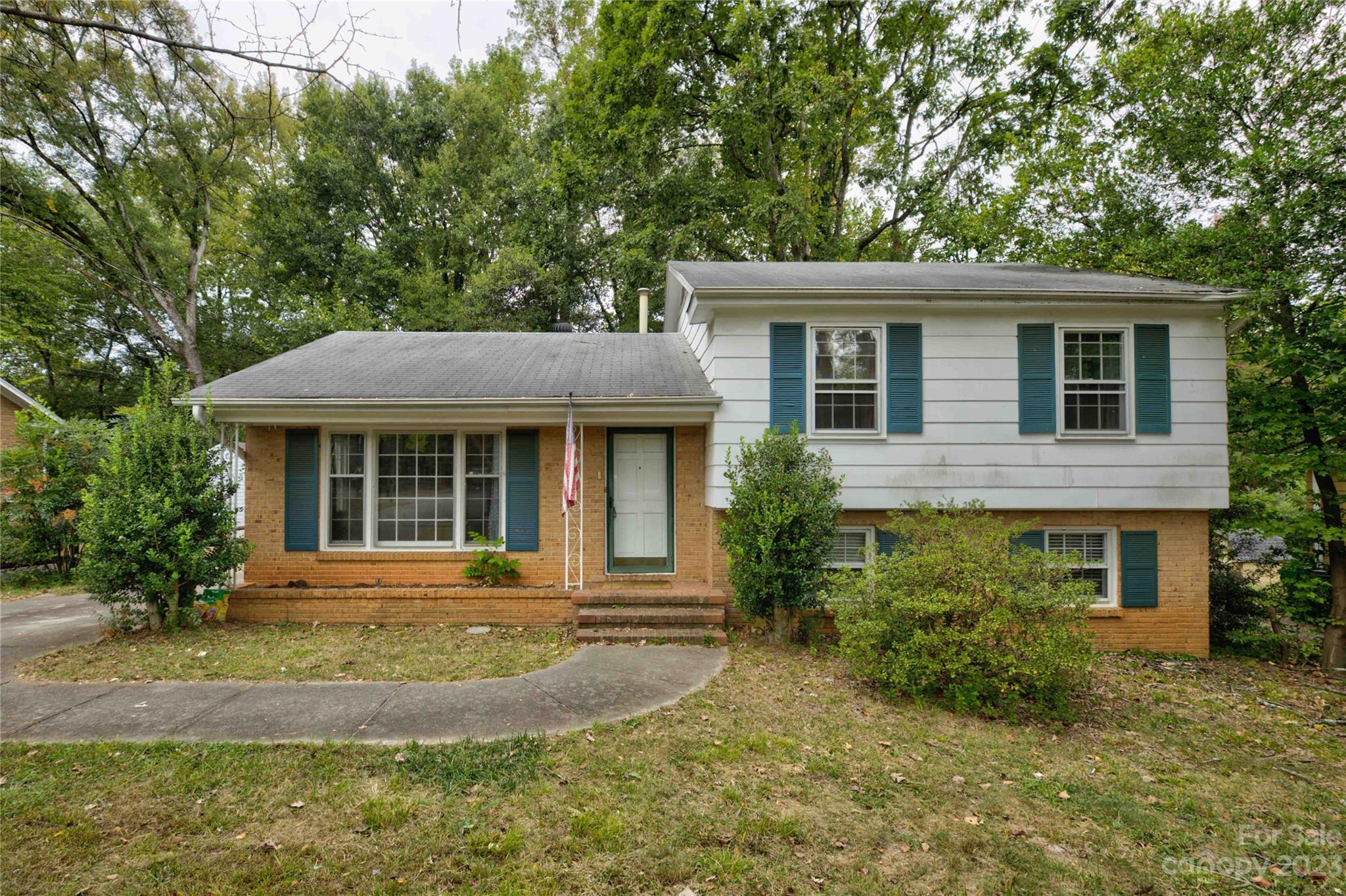 5914 Sharon Road Charlotte NC 28210