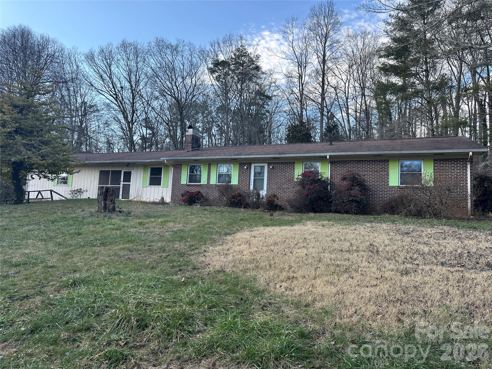 129 Ridgecrest Avenue Marble NC 28905