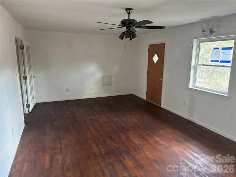 129 Ridgecrest Avenue Marble NC 28905