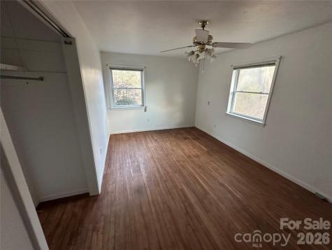 129 Ridgecrest Avenue Marble NC 28905
