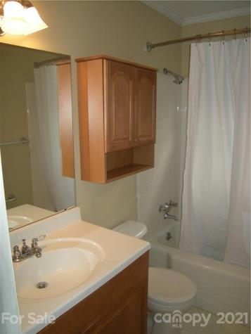 948 Heather Lane Charlotte NC 28209
