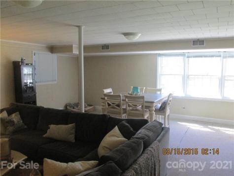 948 Heather Lane Charlotte NC 28209