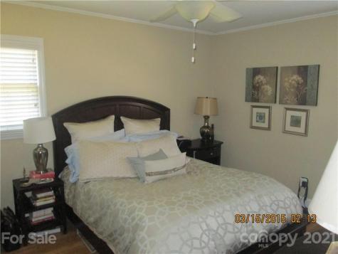 948 Heather Lane Charlotte NC 28209