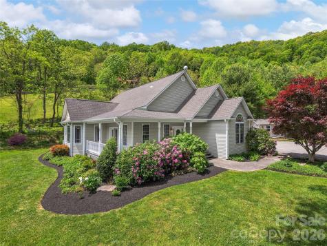 224 Hydrangea Drive Waynesville NC 28785